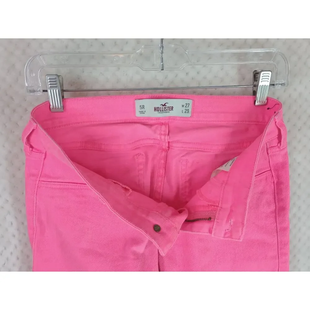Hollister jeans features